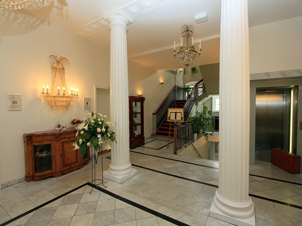 Hotel Prinzenpalais Bad Doberan Eingangsbereich