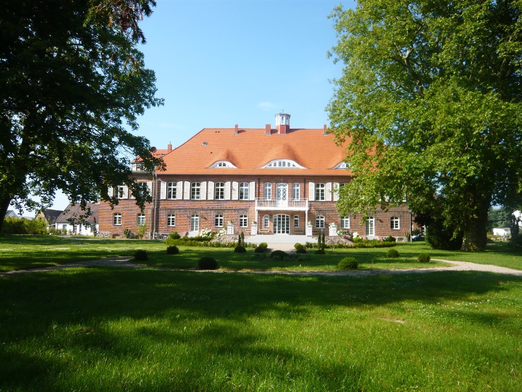 Schloss Pütnitz Aussenansicht