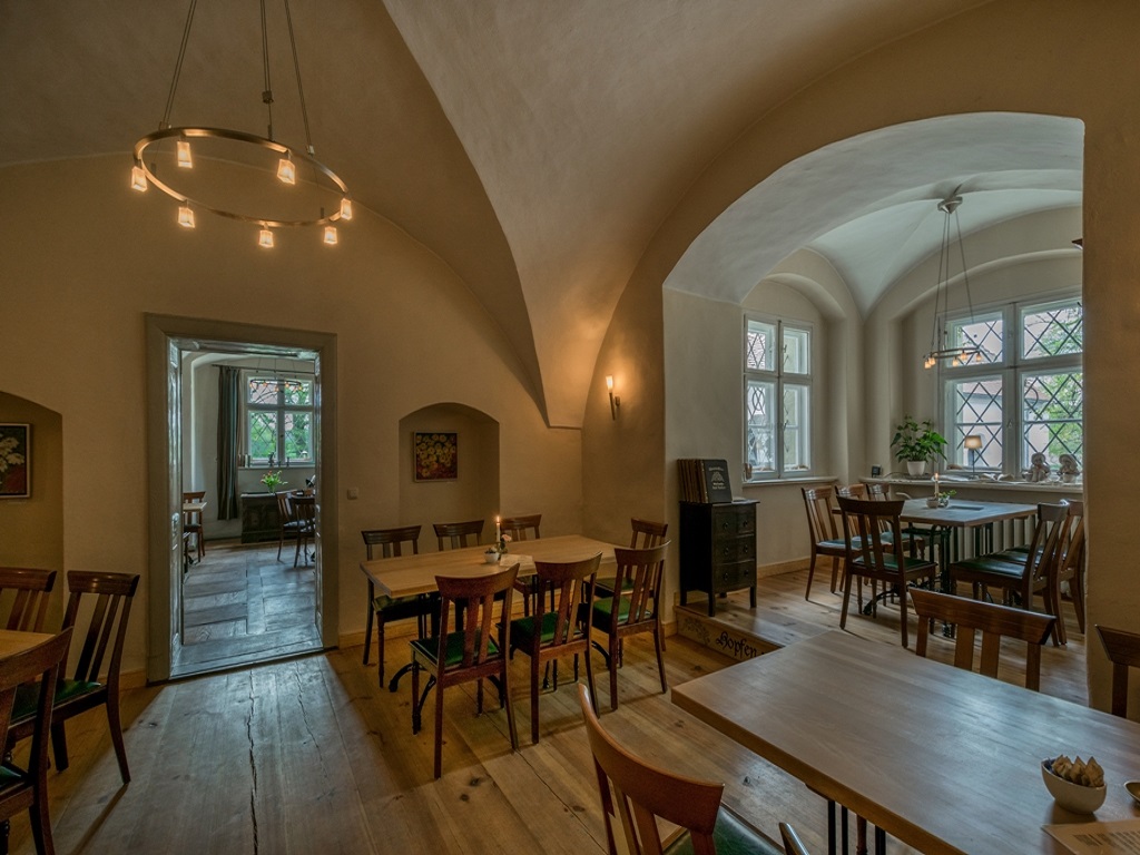 Wasserschloss Mellenthin, Schloss Restaurant